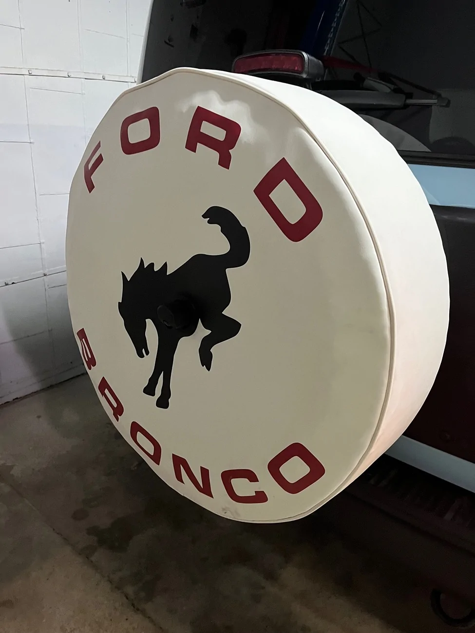 Ford Bronco Spare tire cover- $80 obo 35" - 315/70R17 IMG_4725