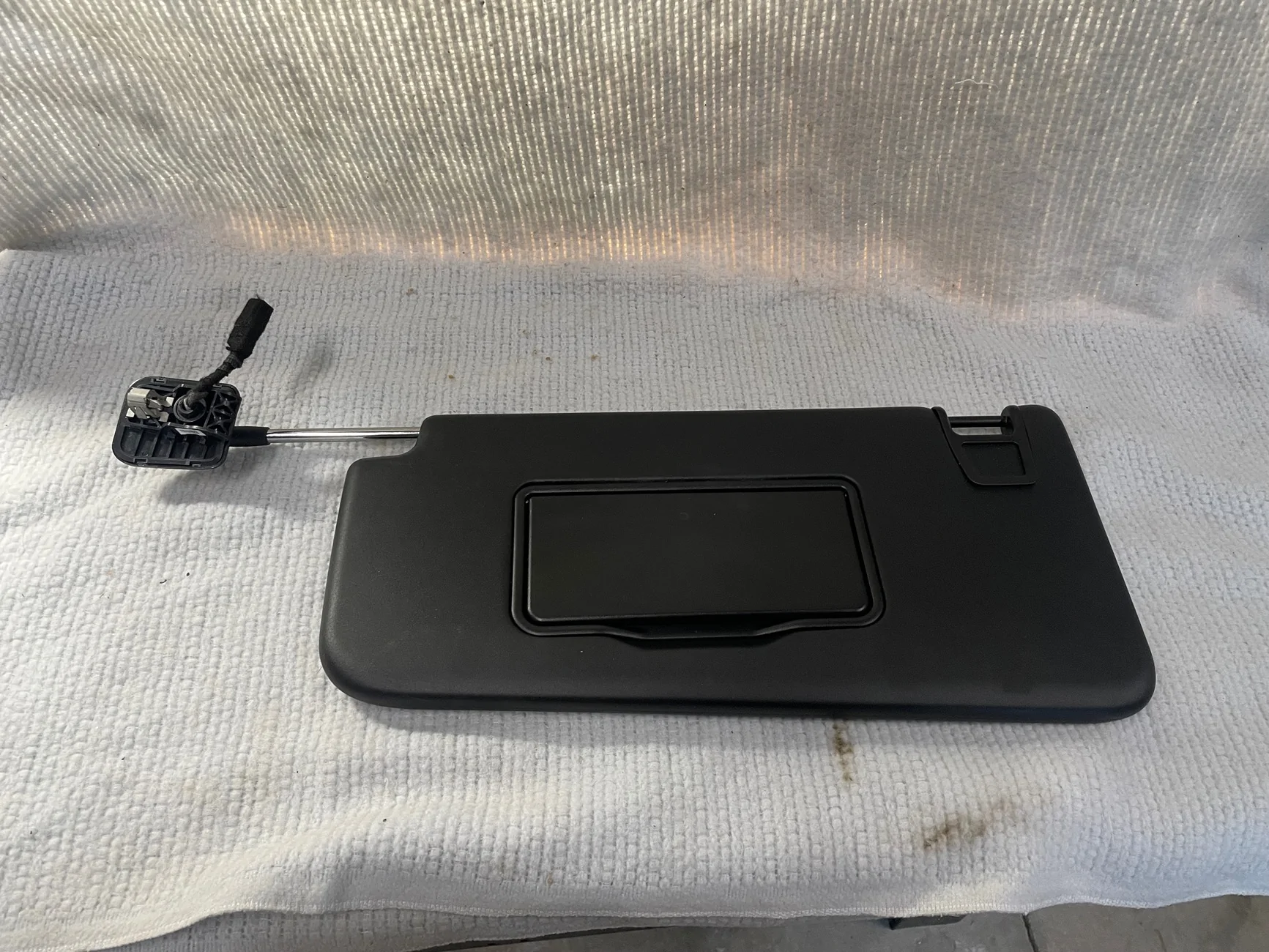 Ford Bronco SunVisor with illuminated without garage opener IMG_0655