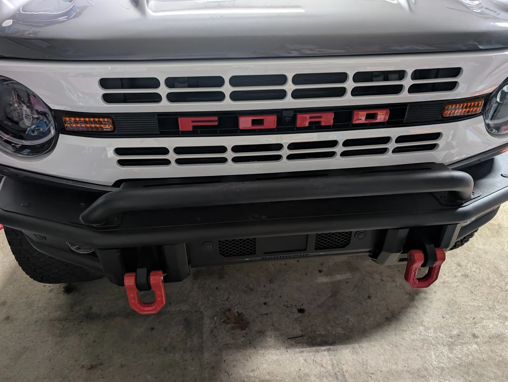Ford Bronco Custom HI-LIFT mount with TOR tailgate (WIP) PXL_20251207_011742727