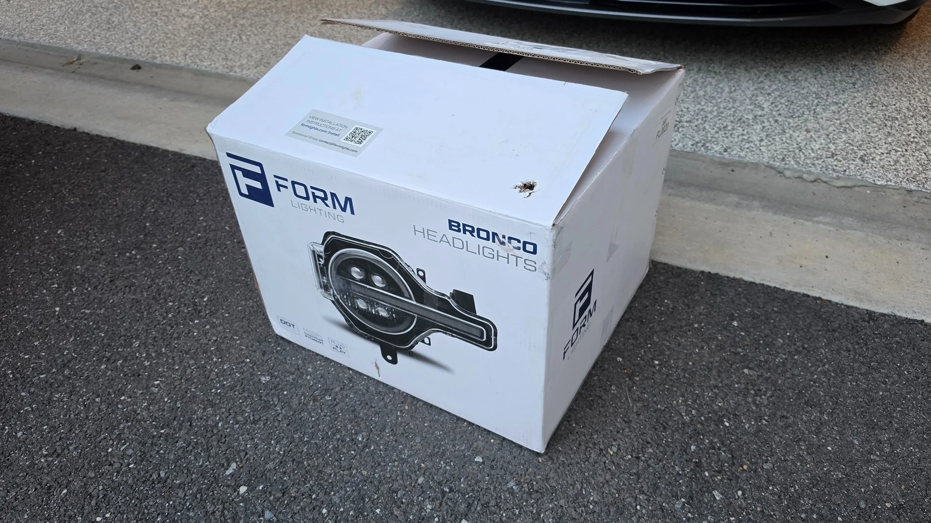Ford Bronco Bronco Parts: Form Lighting Headlights, IAG Mudflaps, IAG Soft Top Release, SSV Rear Speaker Pods 20260503_195656