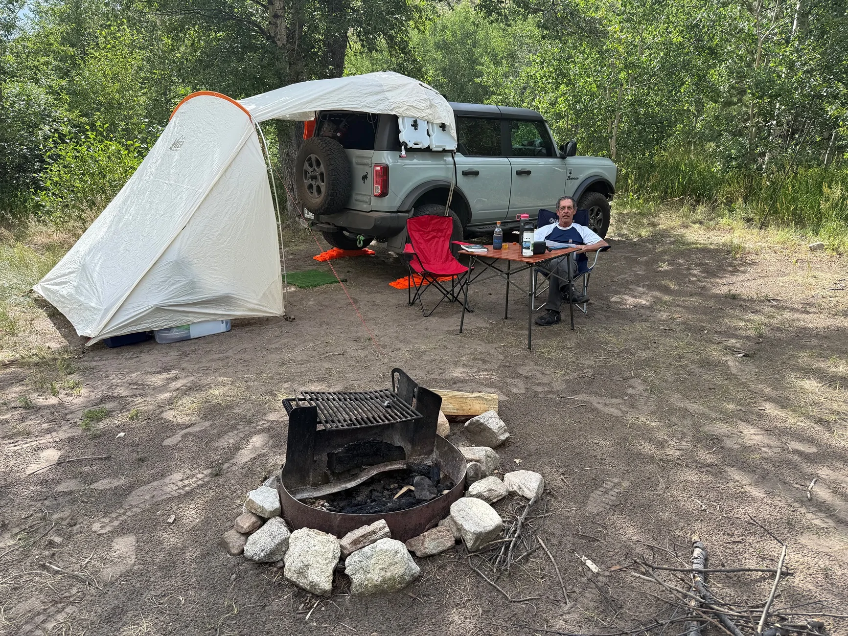 Ford Bronco How to camp when sleeping in the Bronco… IMG_1544