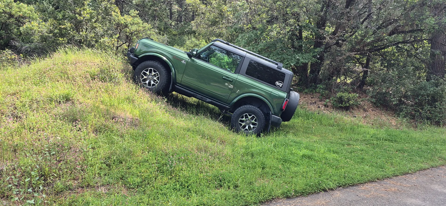 Ford Bronco ERUPTION GREEN Bronco Club 20260503_113032