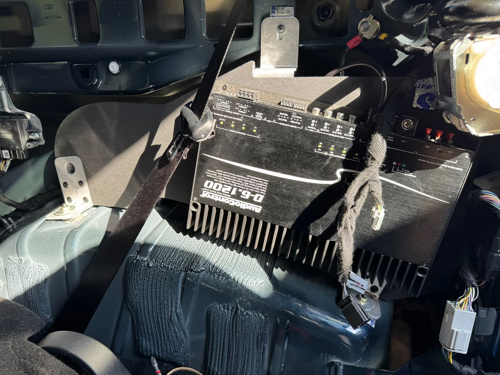 Ford Bronco Audio Upgrade for 2021 Base 6-speaker: add a center channel and get HD Radio? Detailing the ACM from a B&O Bronco IMG_7016