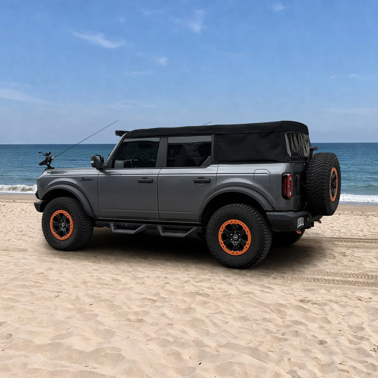 Ford Bronco Open your soft top without removing the windows - Bronco 4 Door Easy-Fold Soft Top Windows by X-Rack 2026-03-27 14.54.26
