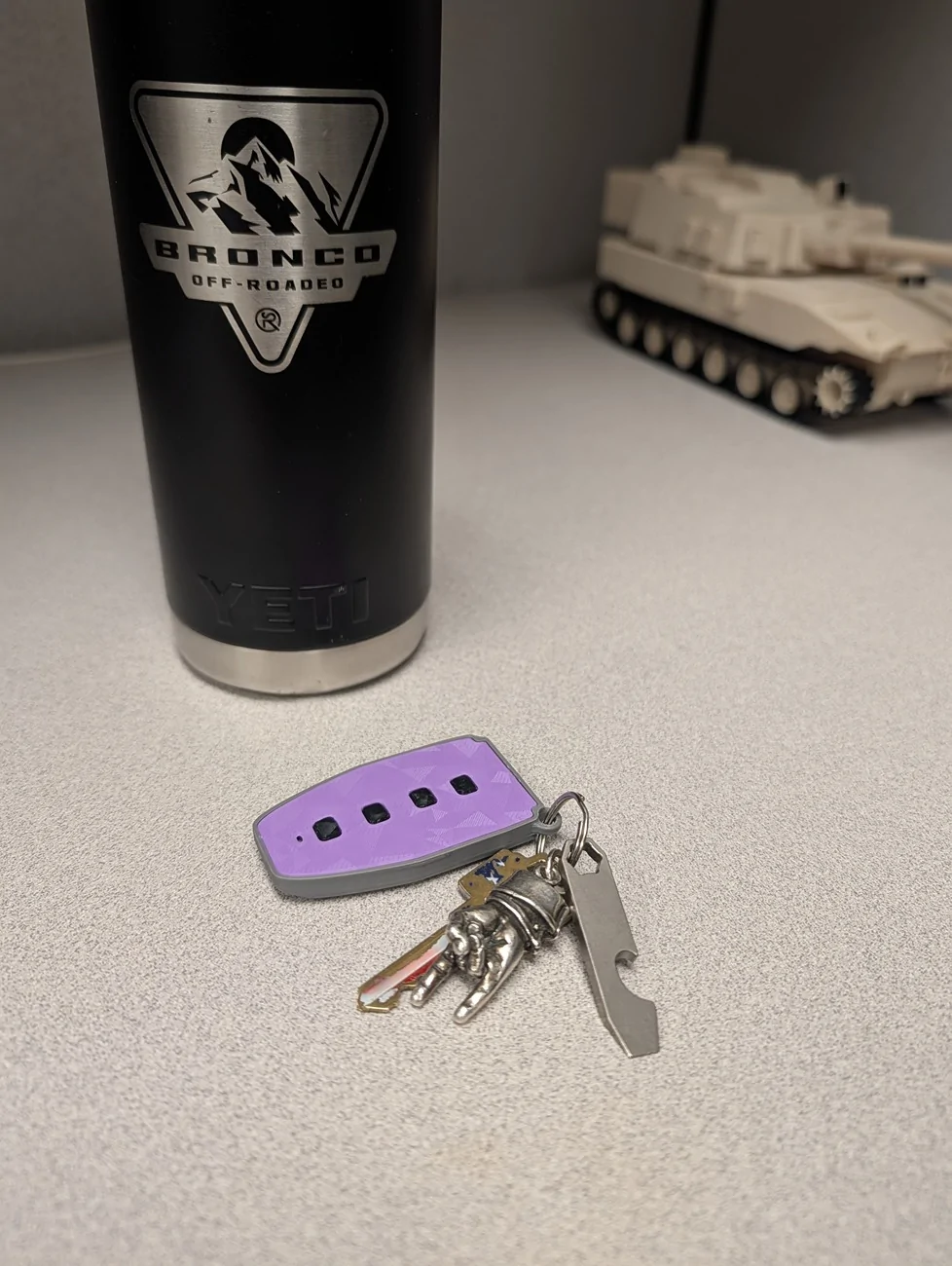 Ford Bronco Looking for a minimalist KEY FOB? We may be in luck. 490