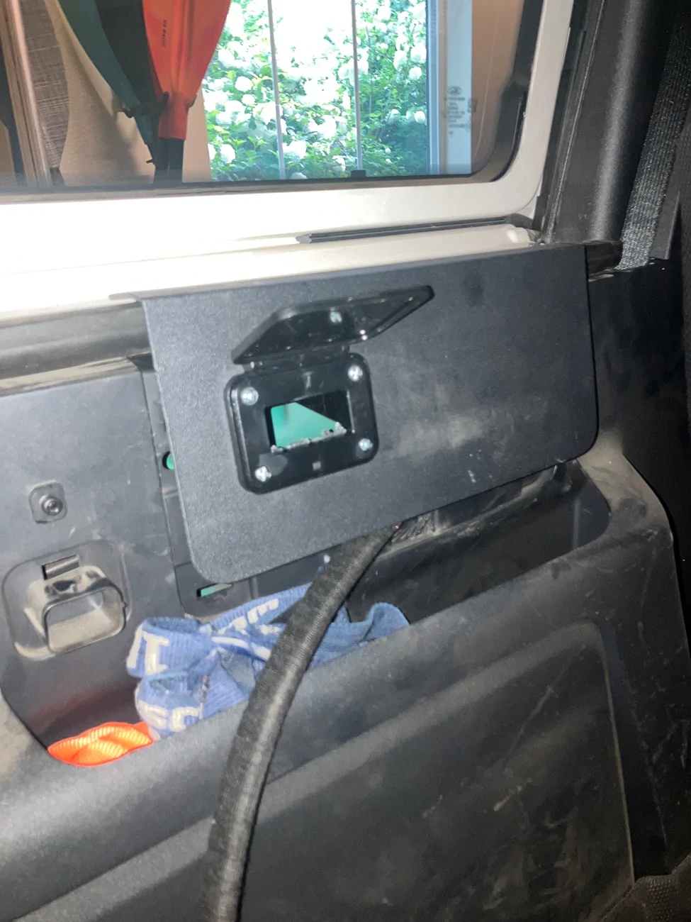 Ford Bronco Wiring to Cargo Area IMG_8736