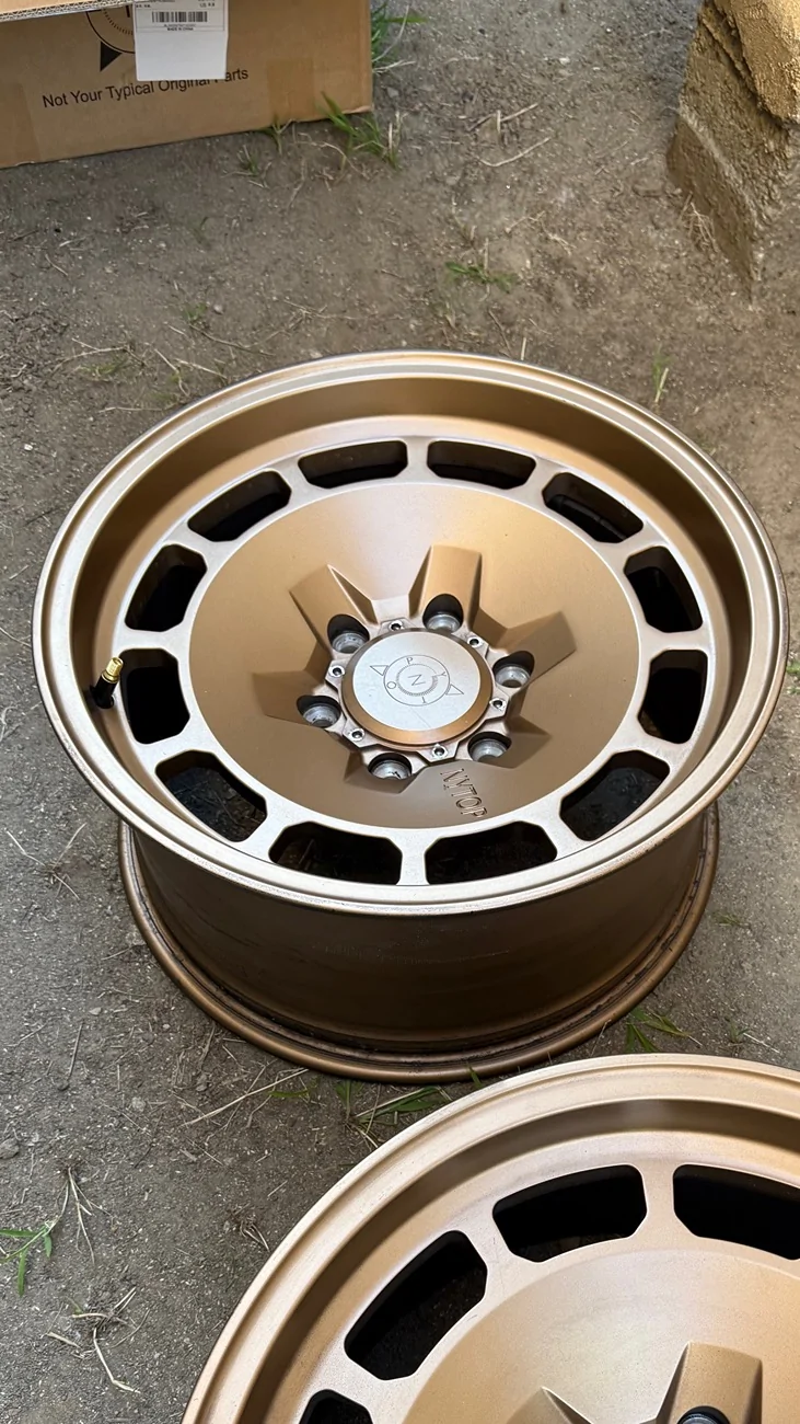 Ford Bronco Nytop adv classic wheels set of 5 SoCal CAFEFCA3-EB8E-4EE3-BEA0-B89EEFA041BC