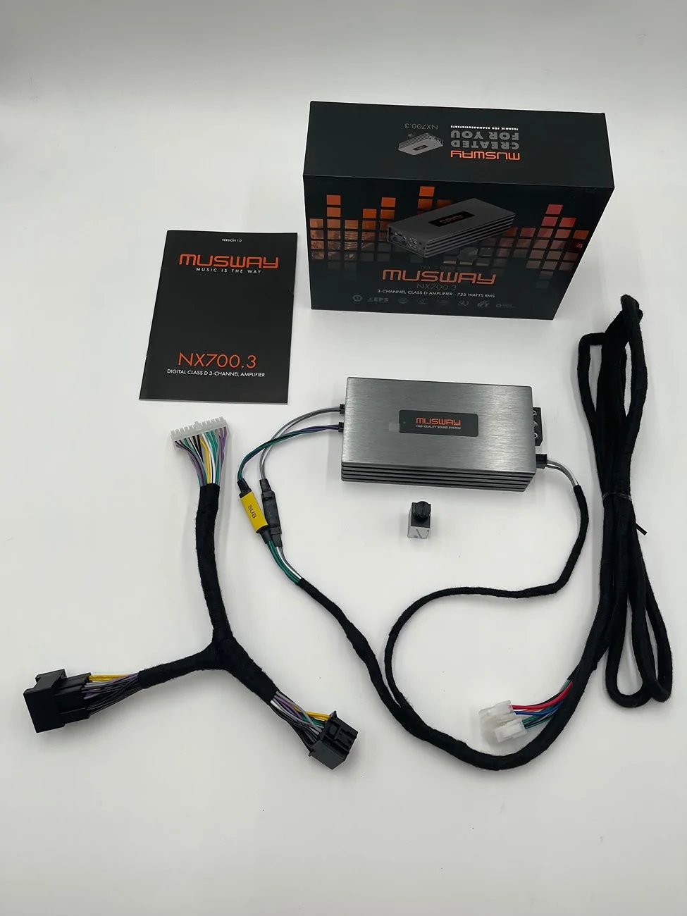 Ford Bronco NEW MUSWAY 3 CH AMP IMG_8334
