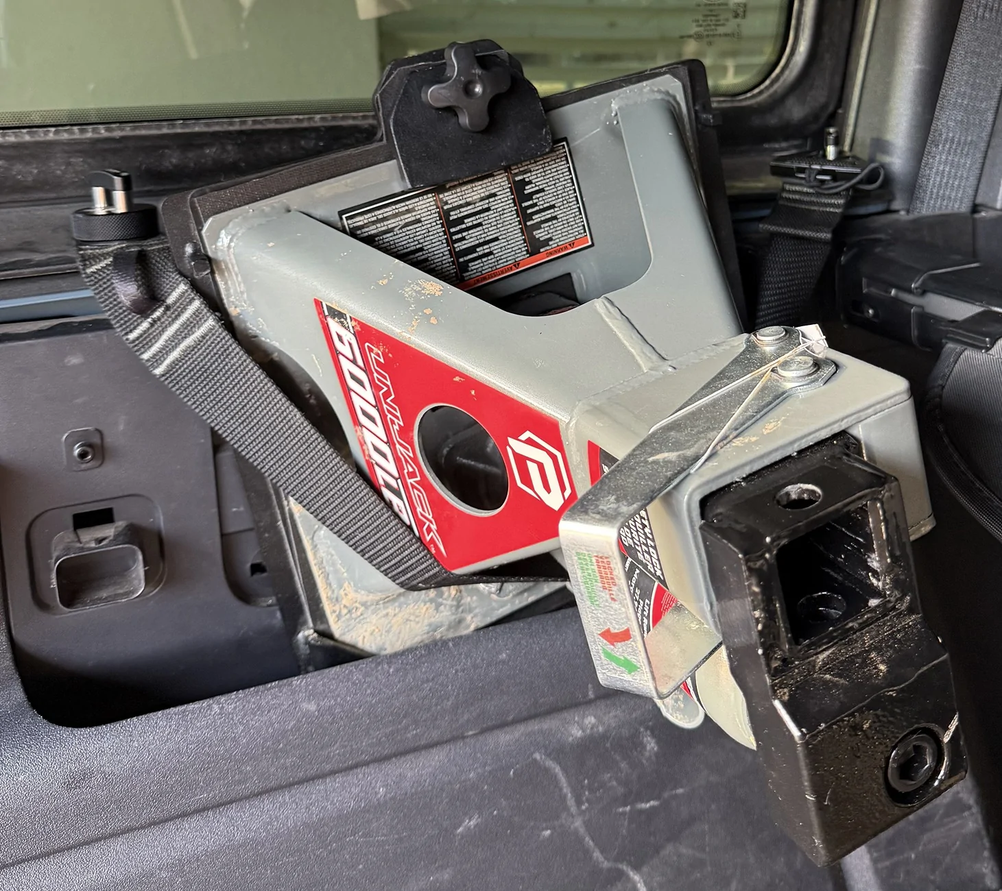Ford Bronco No drill Unijack Mount in Bronco (Hardtop only) strap support