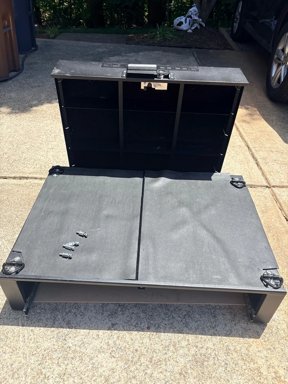 Ford Bronco Ford Drawer for 4-Door  $300 IMG_0732