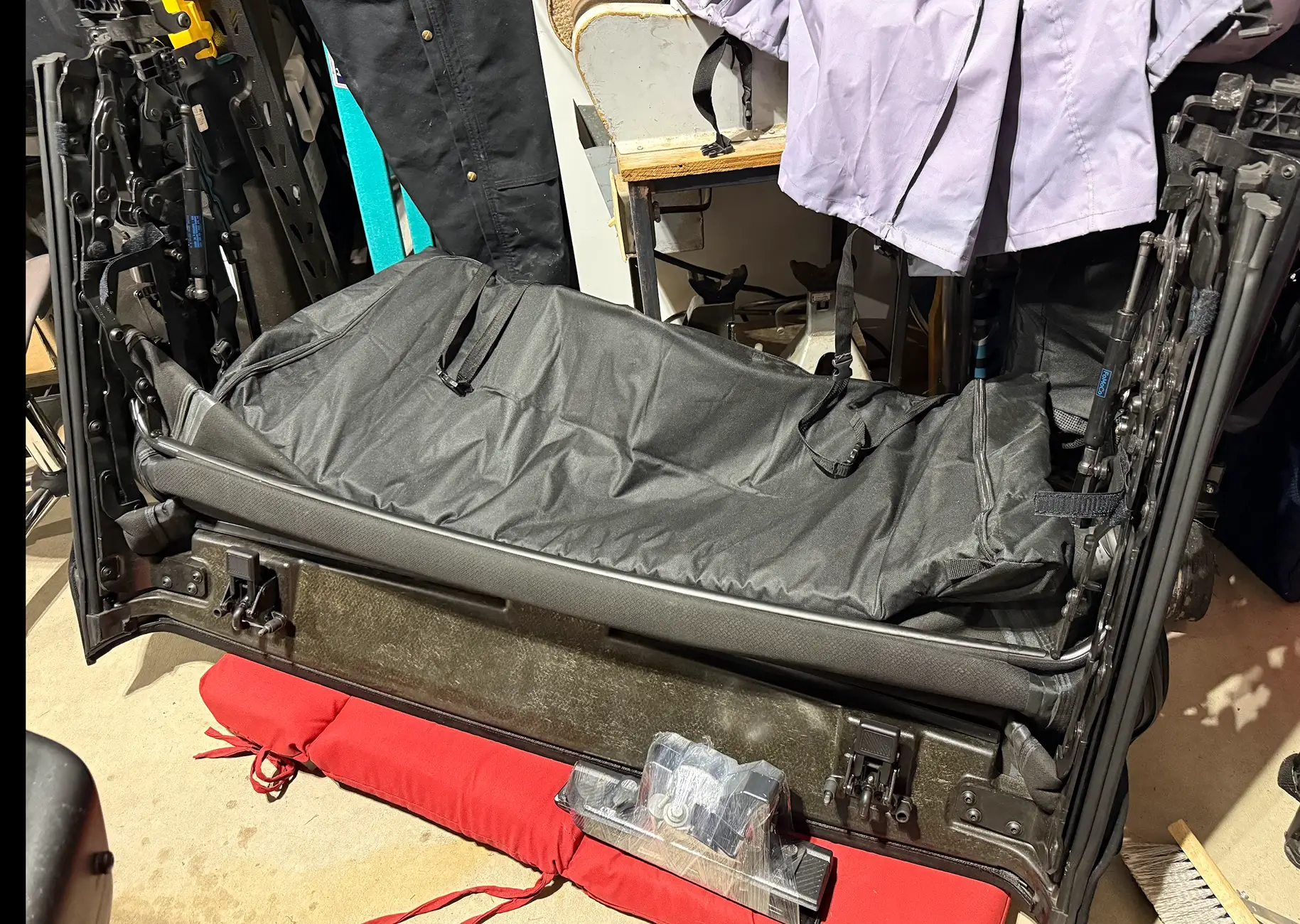 Ford Bronco Factory 4 door soft top with  IAG EZ-Lift and EZ-Pull $700 Screenshot 2026-05-18 121527