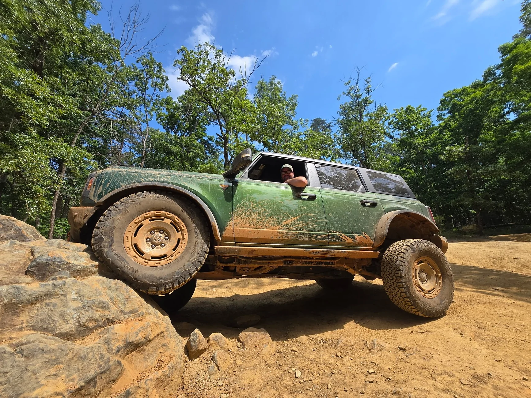 Ford Bronco 35s on Non-Sasquatch 2023 Badlands 20260517_111510