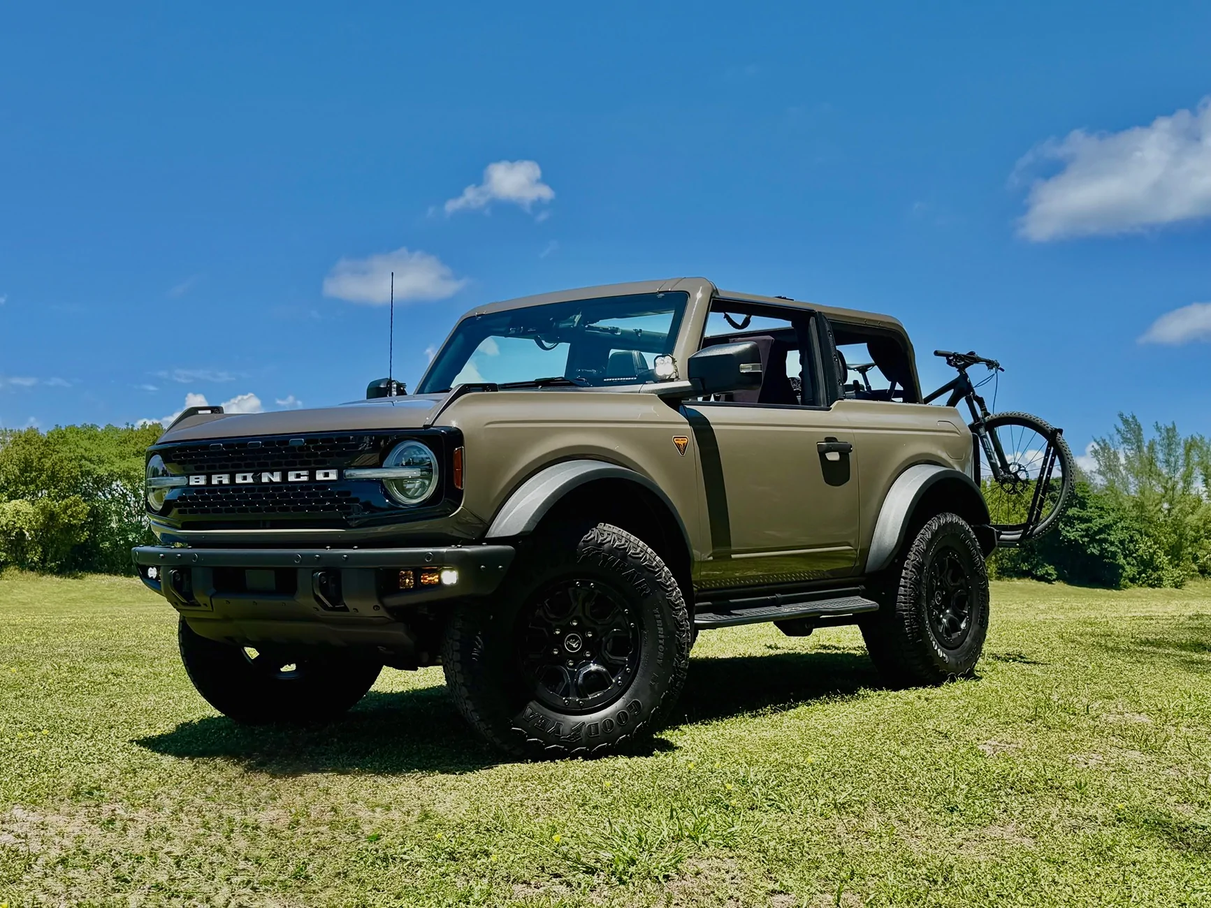 Ford Bronco Two Door Tuesday Lets See Them Two Doors IMG_5752