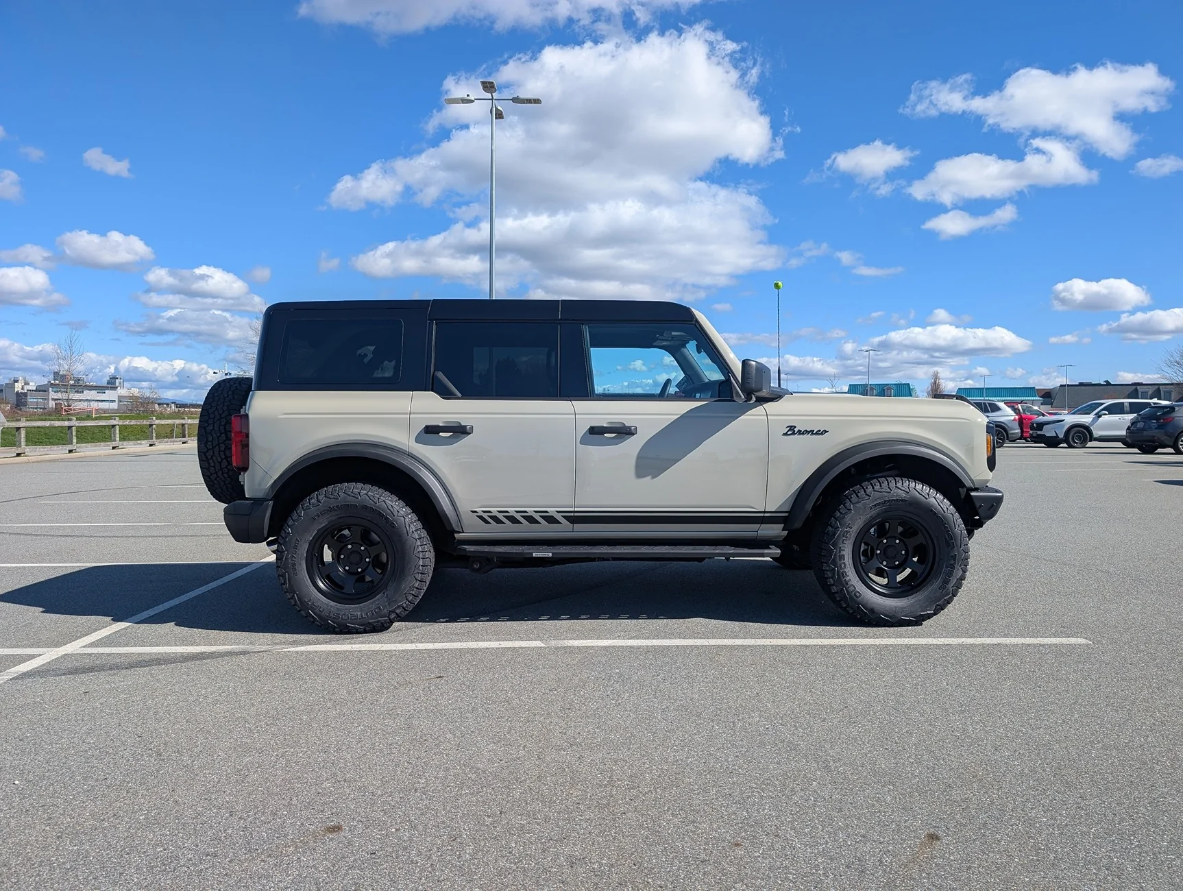 Ford Bronco Show us your installed wheel / tire upgrades here! (Pics) 1000050883
