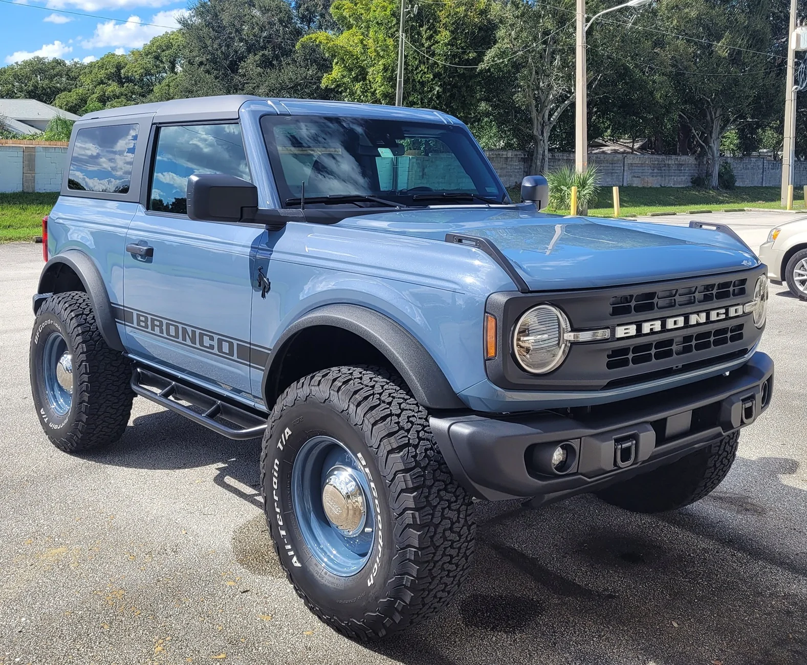 Ford Bronco 2023 Custom Old School 'Retro Vibe' Bronco For Sale 20241013_143956