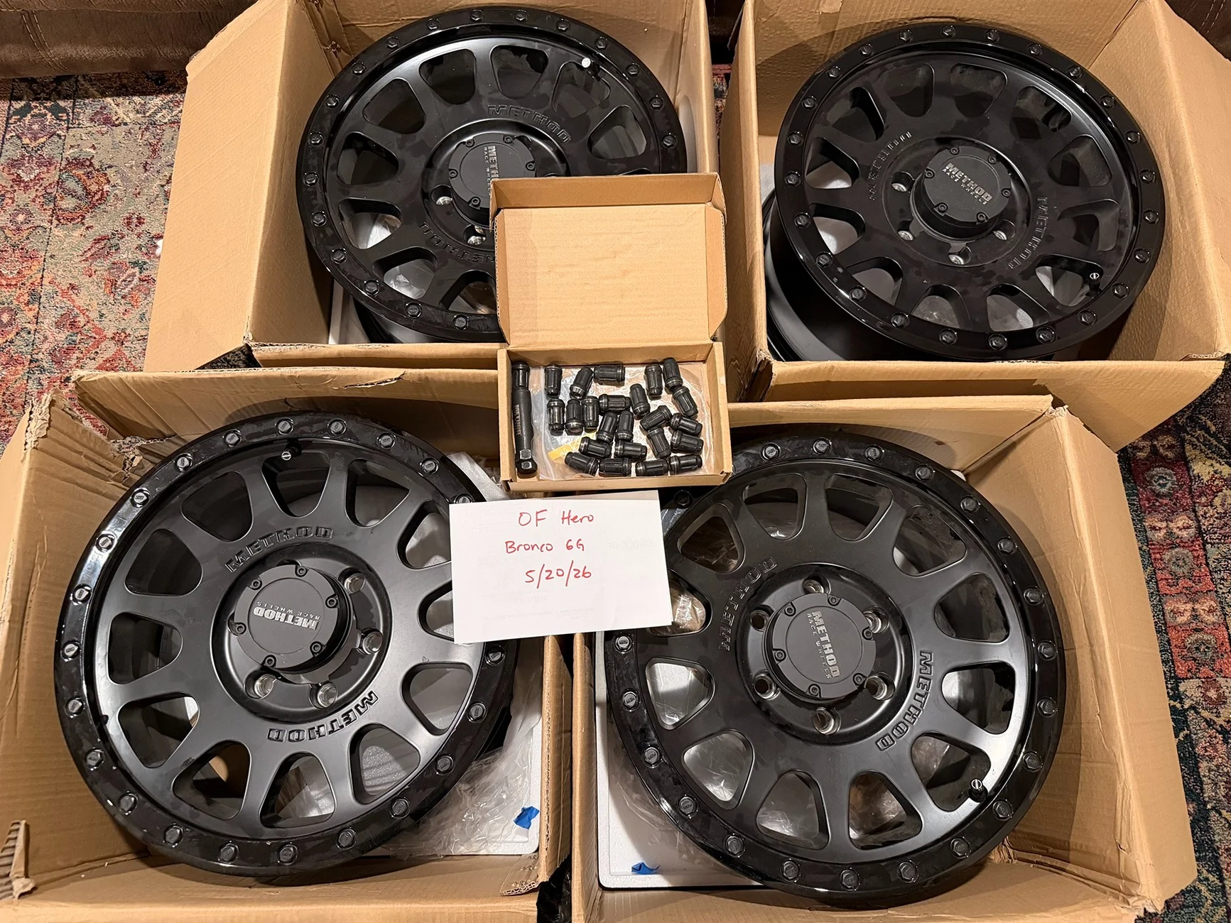 Ford Bronco FS: Method NV305s in double black methodbronco