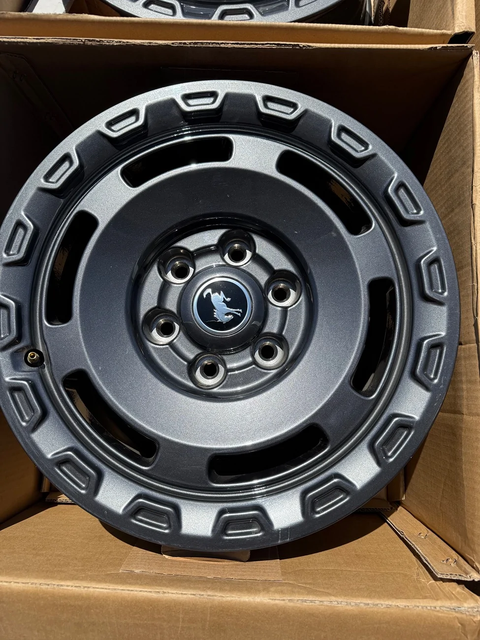Ford Bronco Like New 2021-2026 Ford Bronco Sasquatch / Everglades Wheels IMG_5803