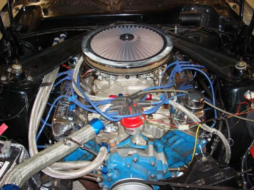 Ford Bronco Ford, please. V8 Bronco 1779751368849-8o