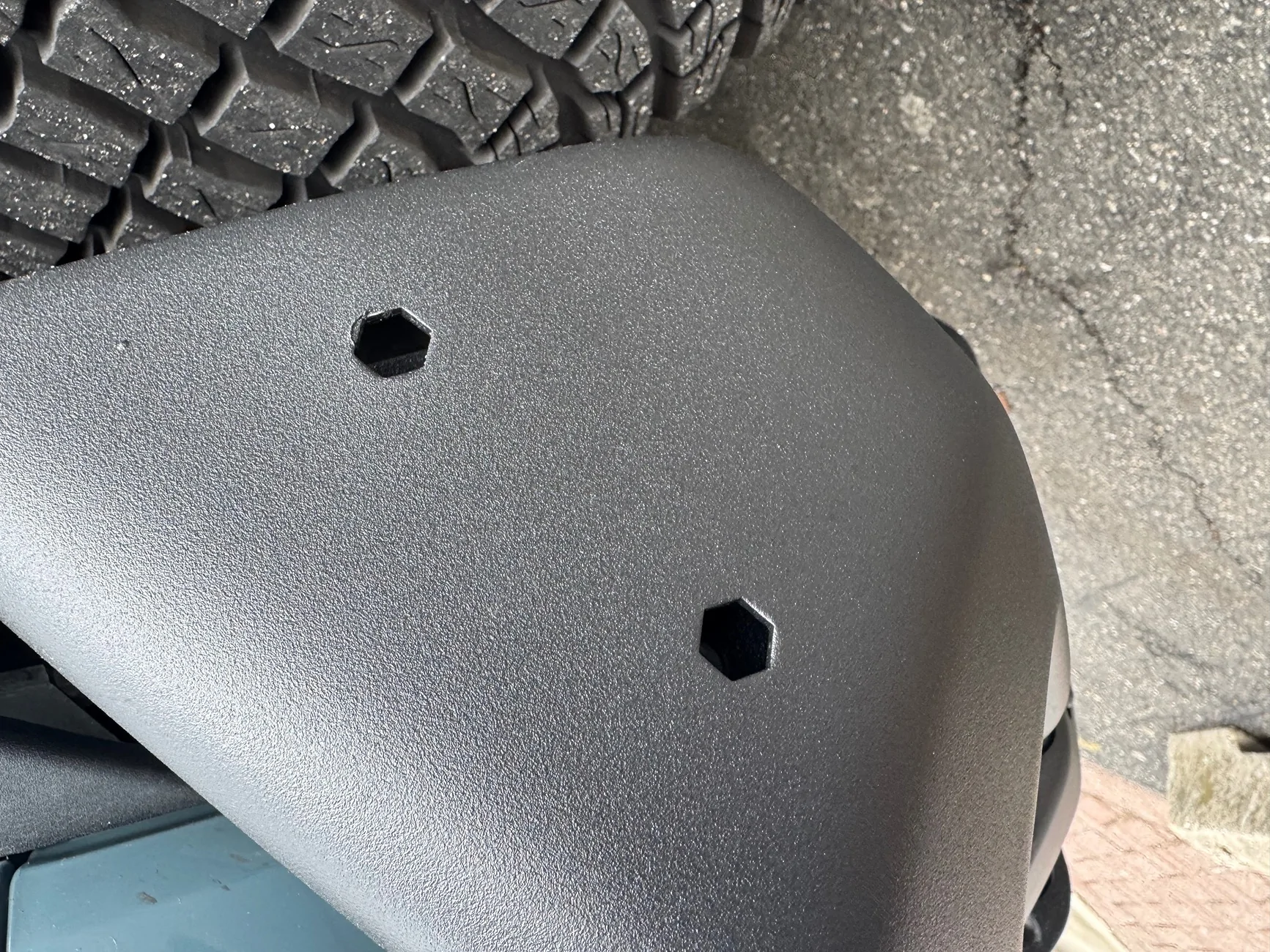 Ford Bronco Missing 4 Bolts and two female inserts on Modular Bumper IMG_8186