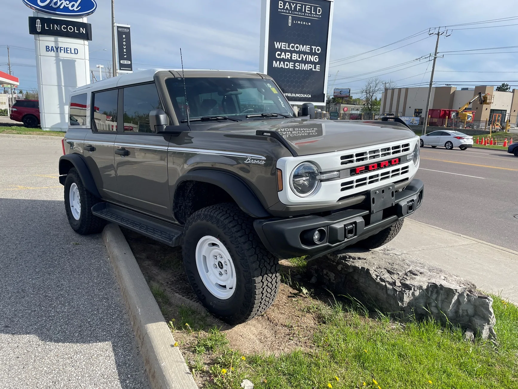 Ford Bronco Possible Purchase Help... 1