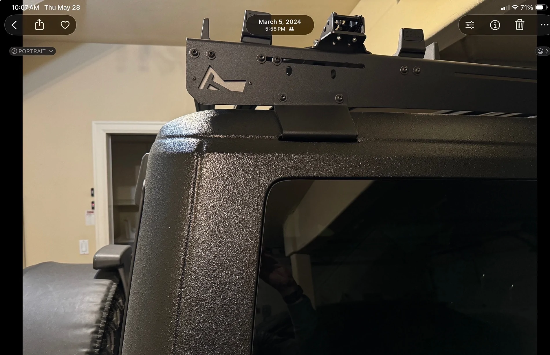 Ford Bronco Trailrax half rack + roam 95L rugged case  - does it fit? IMG_0624
