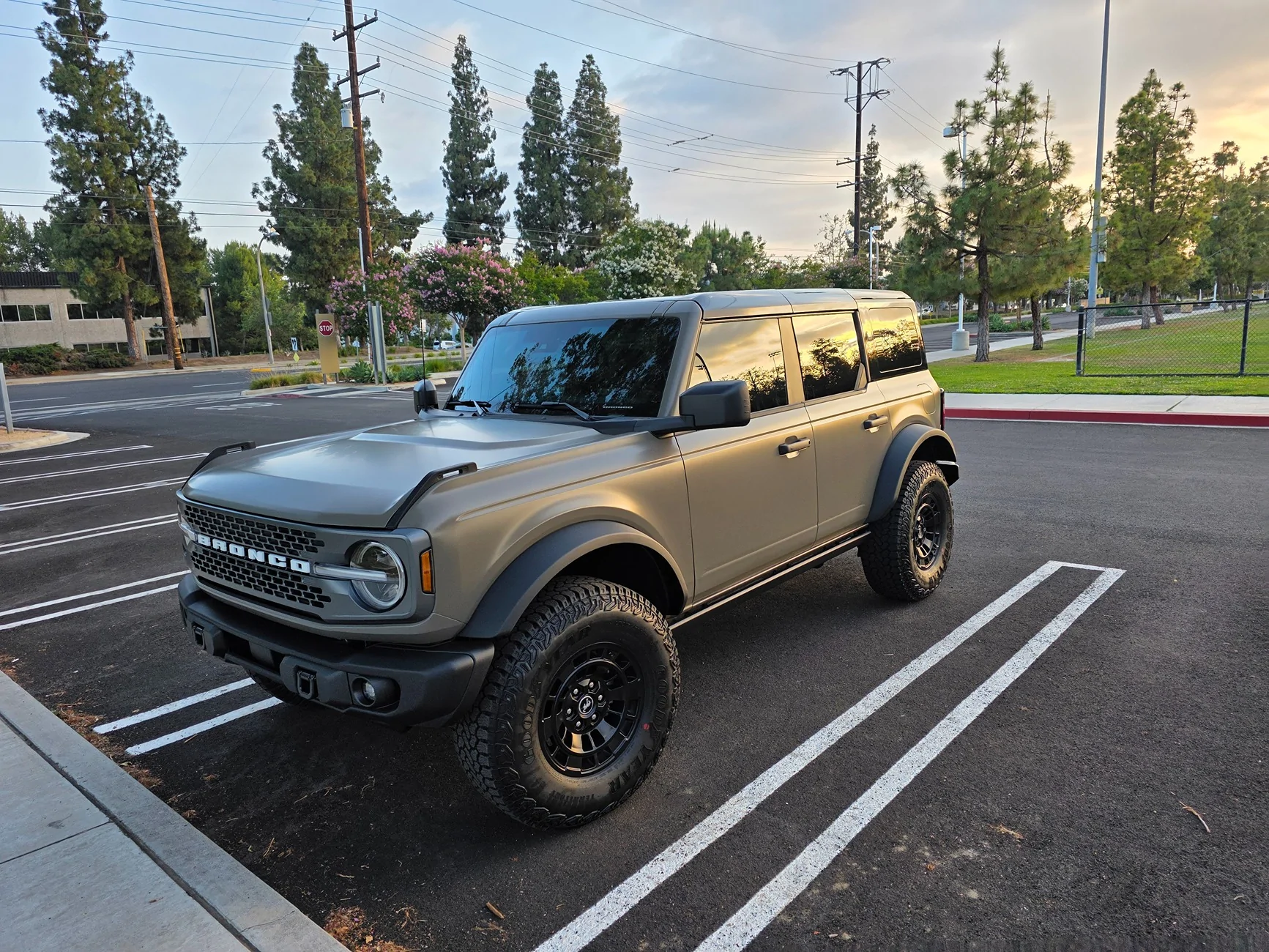 Ford Bronco MARSH GRAY Bronco Club 20260523_191528(0)