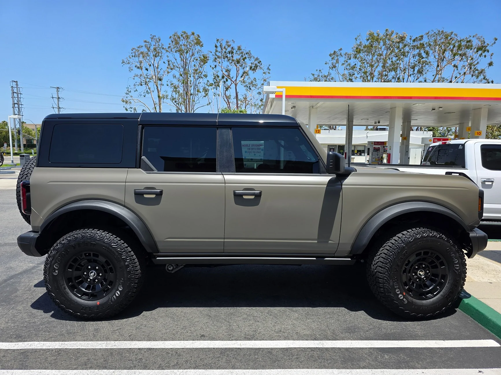 Ford Bronco Marsh Gray Colour Can people post pictures 20260522_124911