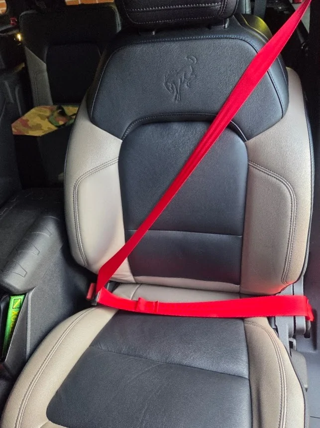 Ford Bronco Swapped my OEM Seatbelts for Red from L&D Solutions Seatbelt