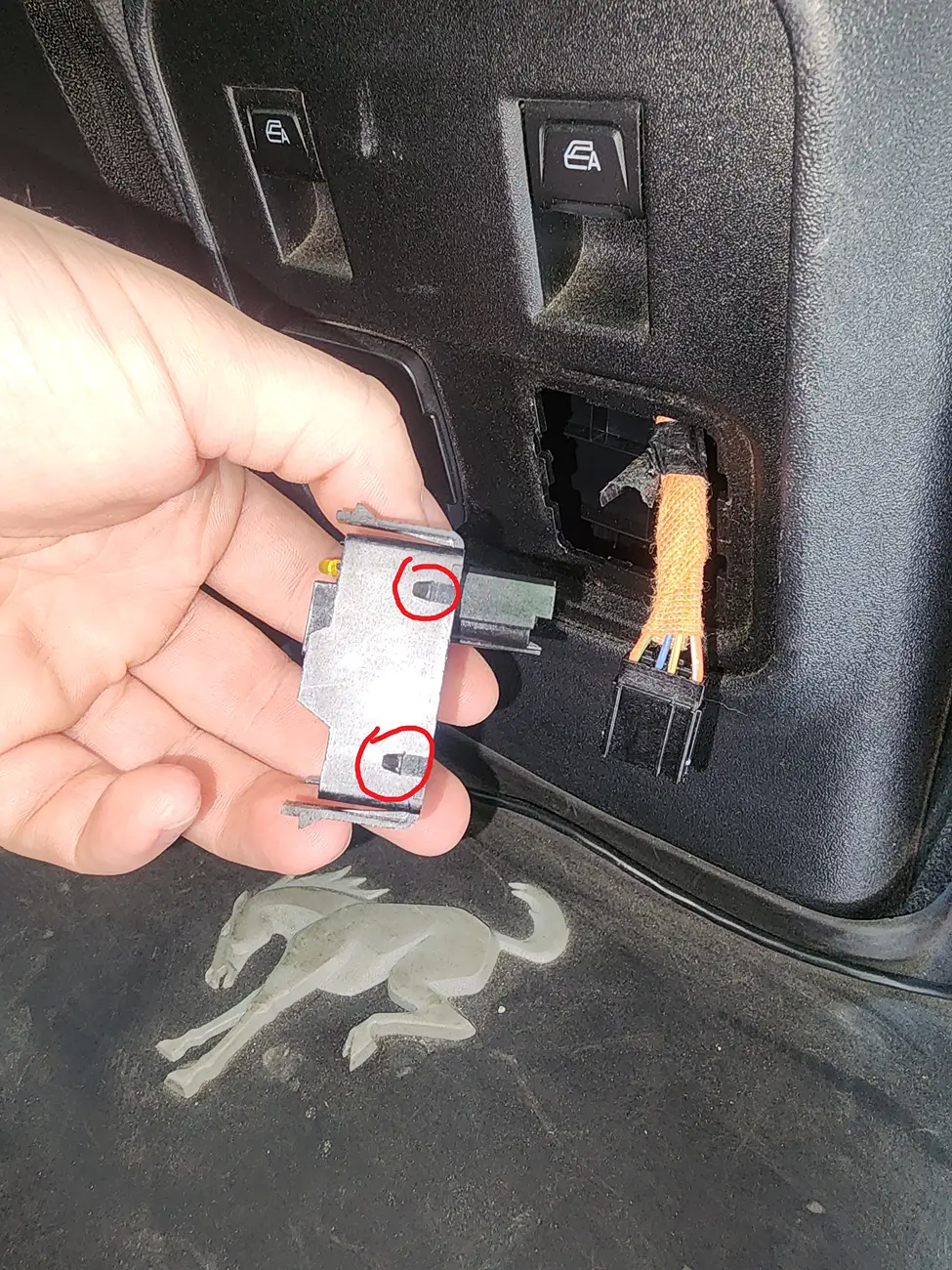 Ford Bronco How to fix loose 110V AC outlet! 20260529_111415