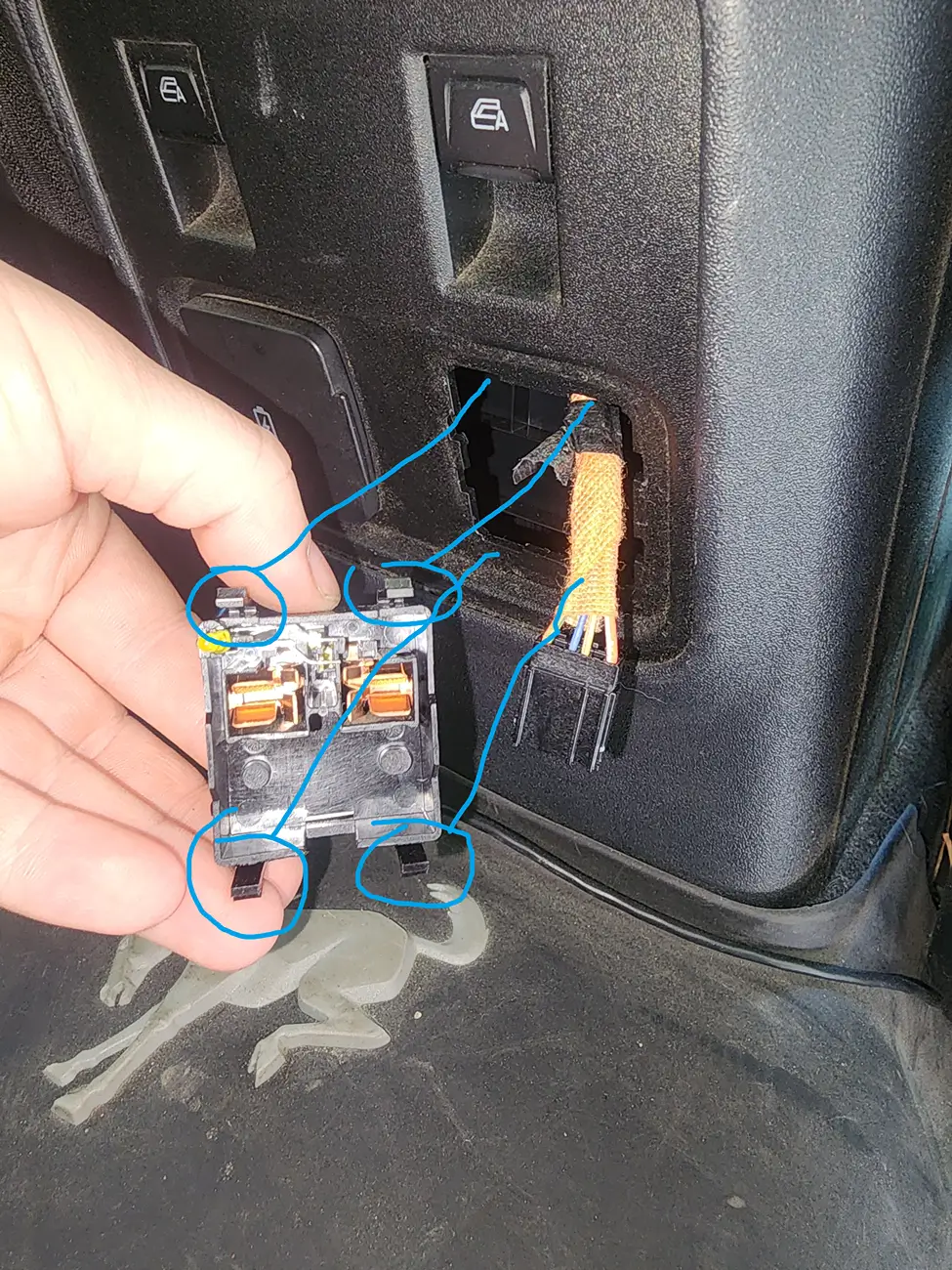 Ford Bronco How to fix loose 110V AC outlet! 20260529_111410