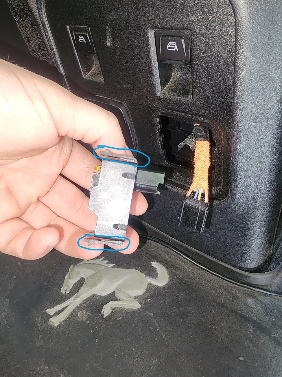 Ford Bronco How to fix loose 110V AC outlet! 20260529_111415_2