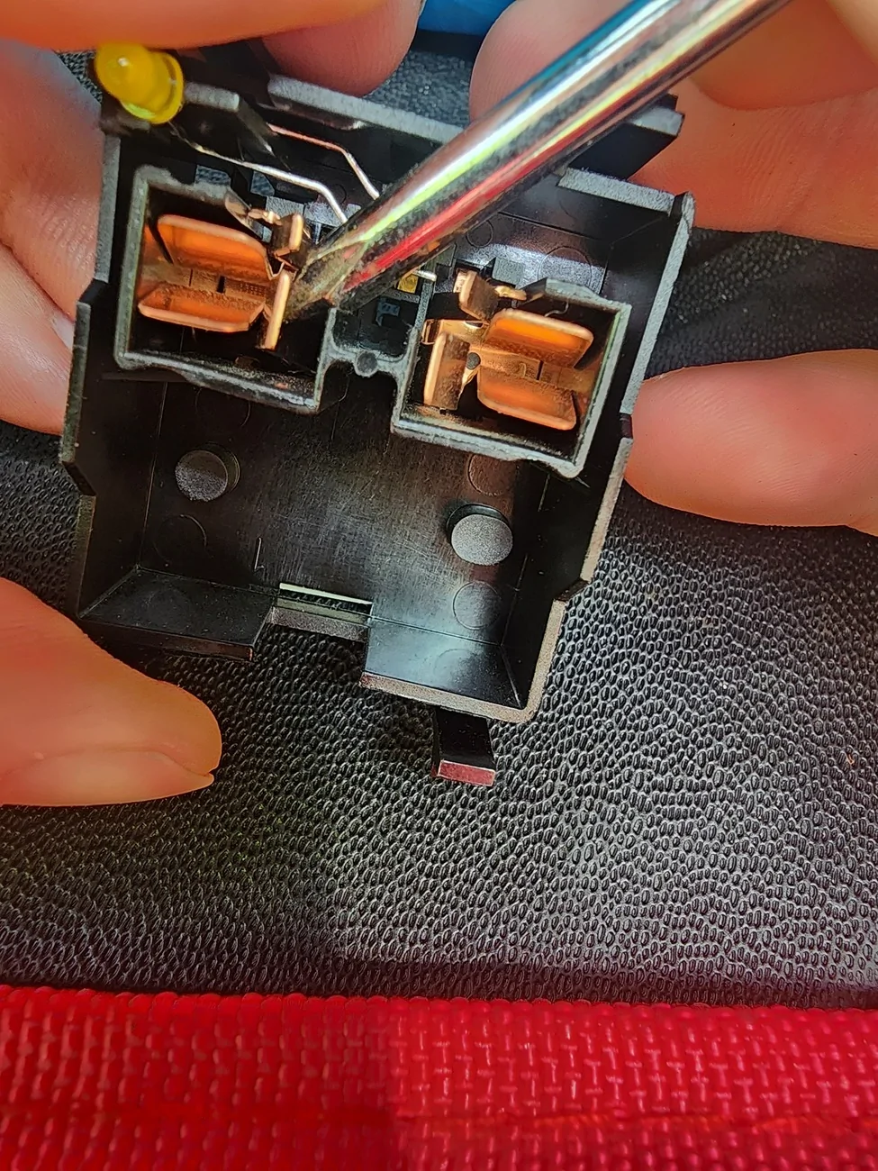 Ford Bronco How to fix loose 110V AC outlet! 20260529_112520