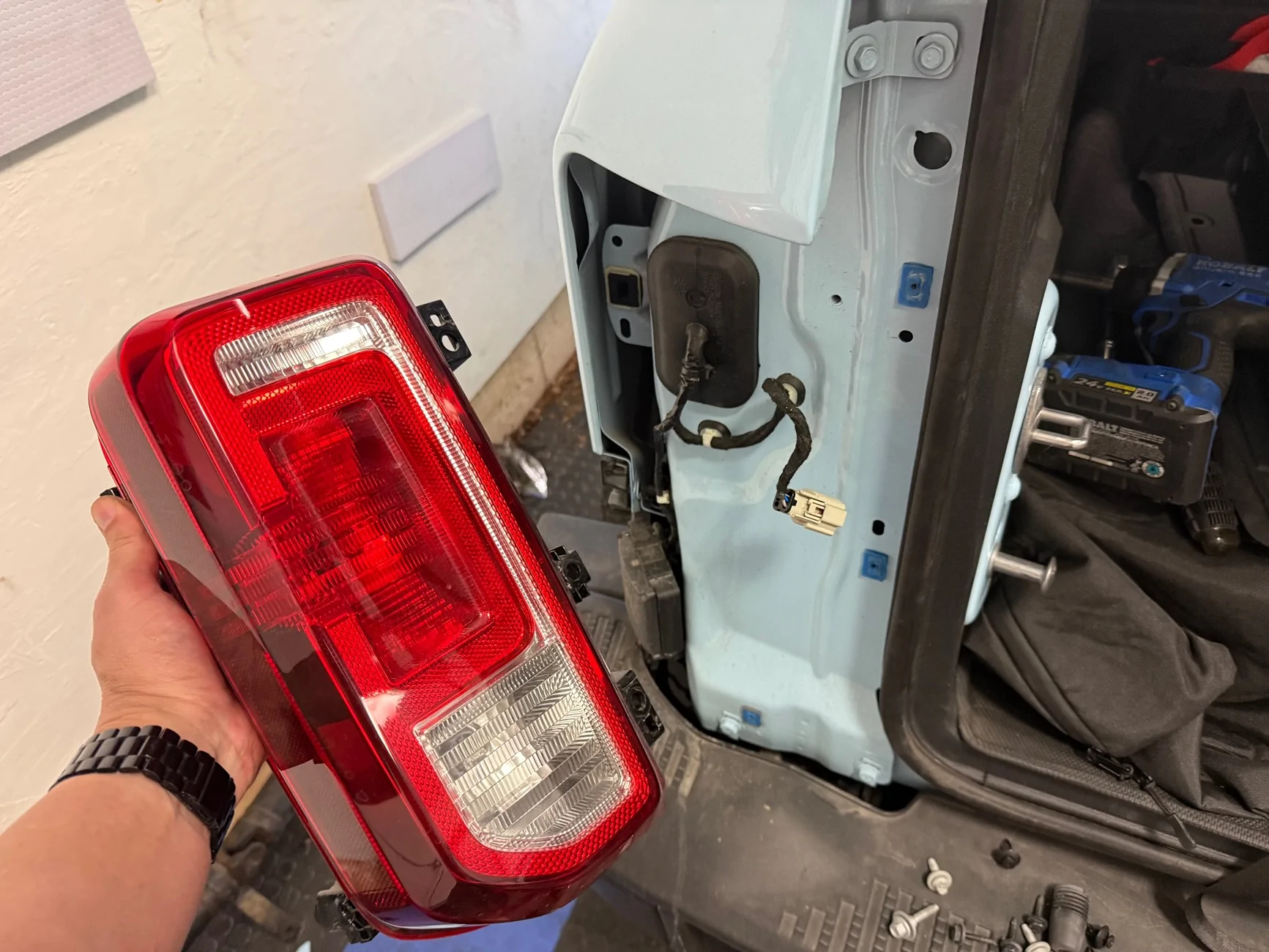 Ford Bronco What did you do TO / WITH your Bronco today? 👨🏻‍🔧🧰🚿🛠 IMG_9141