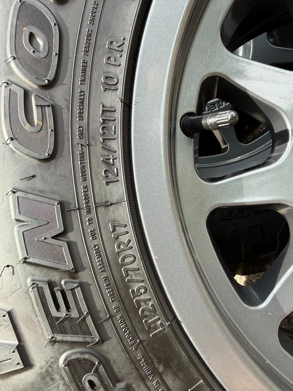 Ford Bronco FS - 5X 17" Method 703 Bead Grip Wheels (0 Offset) & 275/70R17 Toyo Open Country AT3 85% life - $2200 OBO IMG_3887