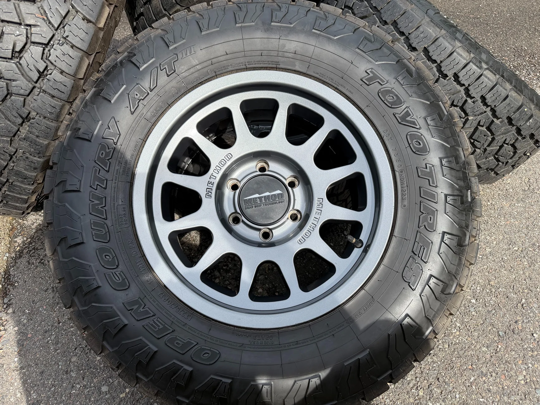 Ford Bronco FS - 5X 17" Method 703 Bead Grip Wheels (0 Offset) & 275/70R17 Toyo Open Country AT3 85% life - $2200 OBO IMG_3867