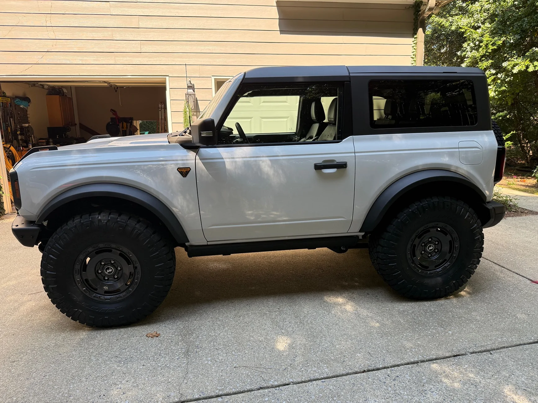 Ford Bronco 37" Spare Tire Fitment *Update* IMG_0967