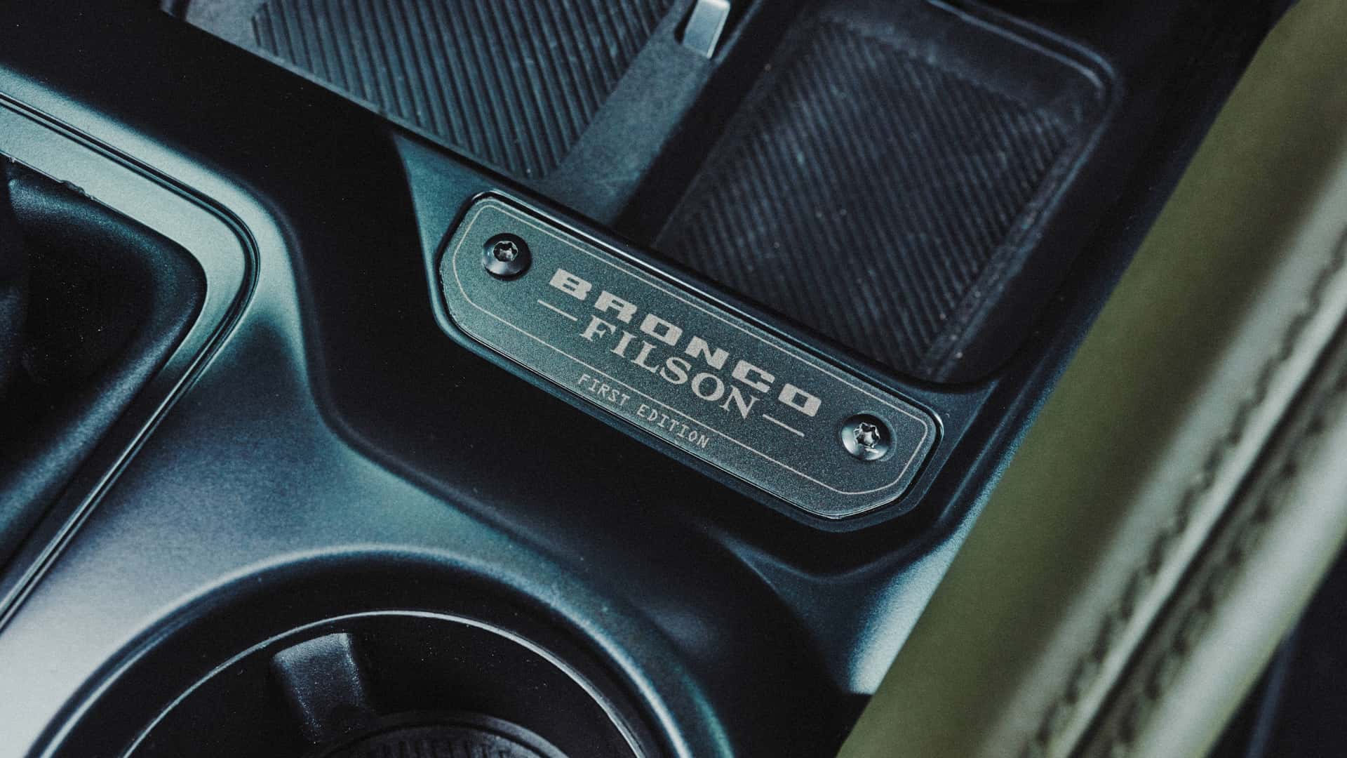 Ford Bronco New Filson Edition Bronco Coming Early 2027 2027-ford-bronco-filson-first-edition
