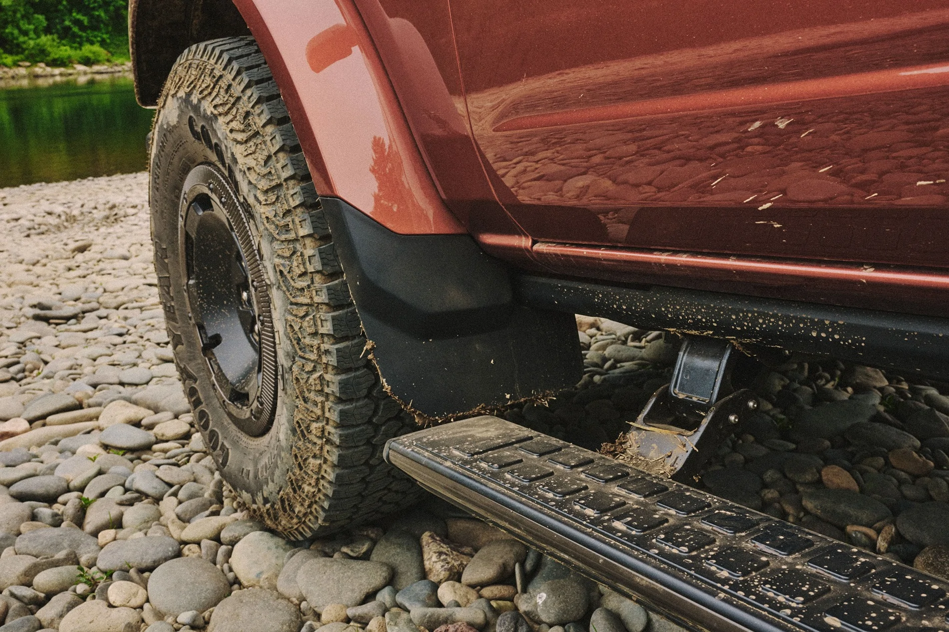 Ford Bronco 2027 Bronco Filson: Specs, Price, Features, Everything You Need to Know New_2027_Bronco_Filson _First_Edition_7_60