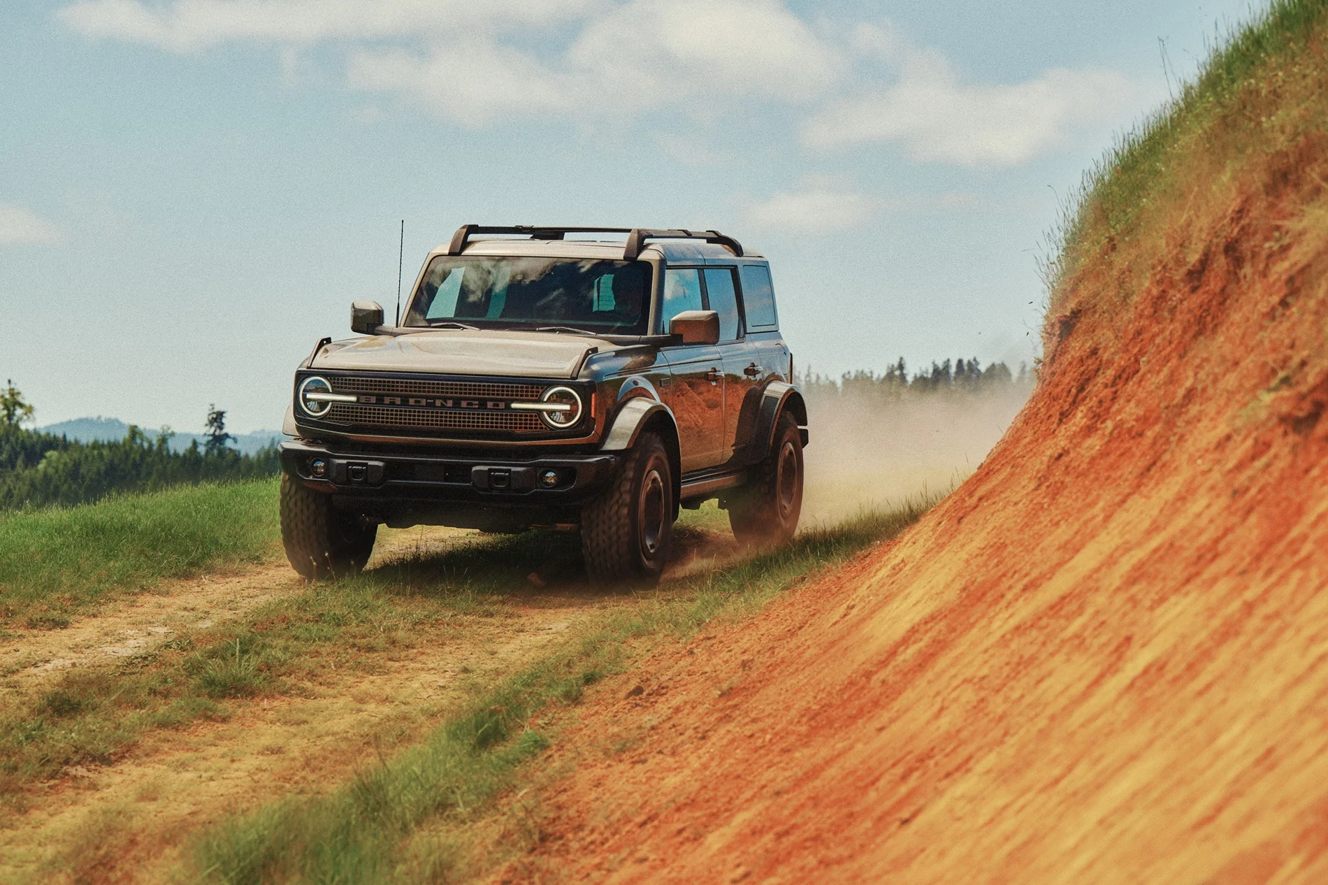Ford Bronco 2027 Bronco Filson: Specs, Price, Features, Everything You Need to Know New_2027_Bronco_Filson_5_48