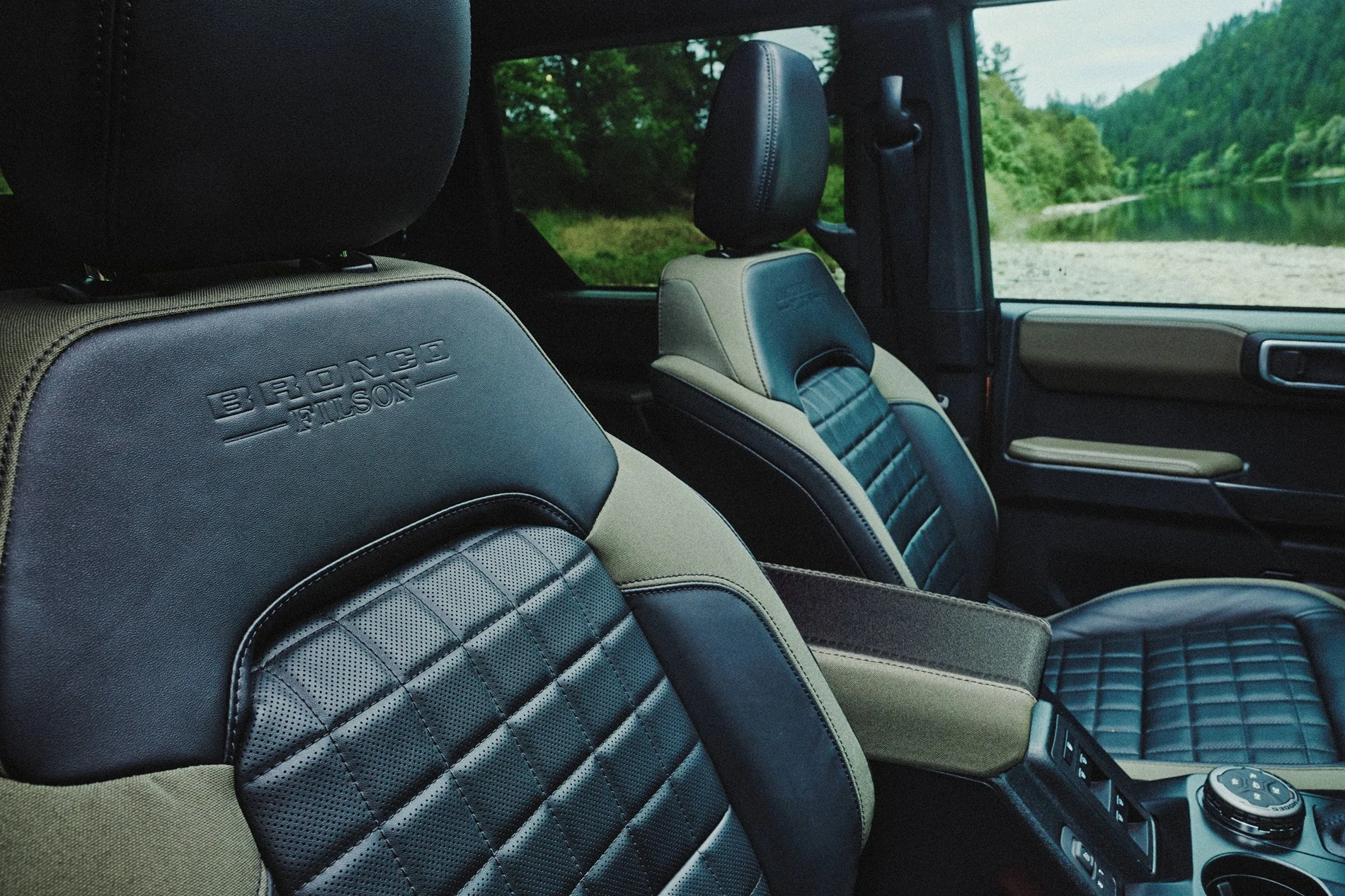 Ford Bronco 2027 Bronco Filson: Specs, Price, Features, Everything You Need to Know New_2027_Bronco_Filson_10_43