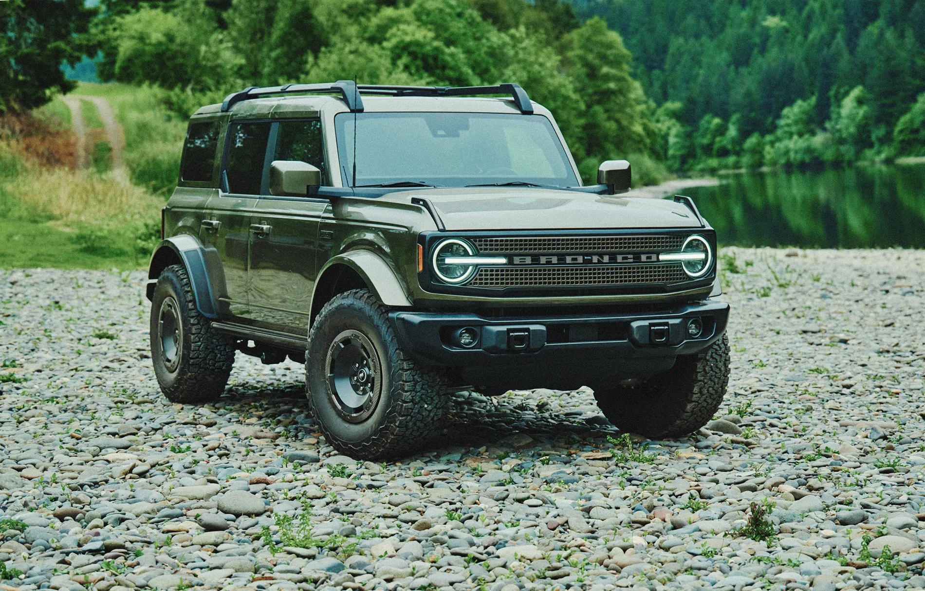 Ford Bronco 2027 Bronco Filson: Specs, Price, Features, Everything You Need to Know New_2027_Bronco_Filson_1_52