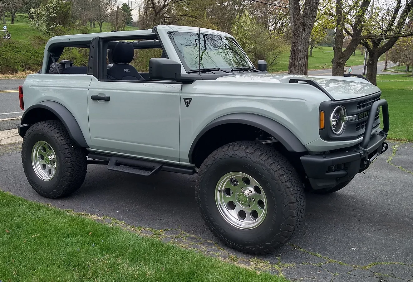 Ford Bronco Which wheel width and offset for 37s? mybronco_37topless3