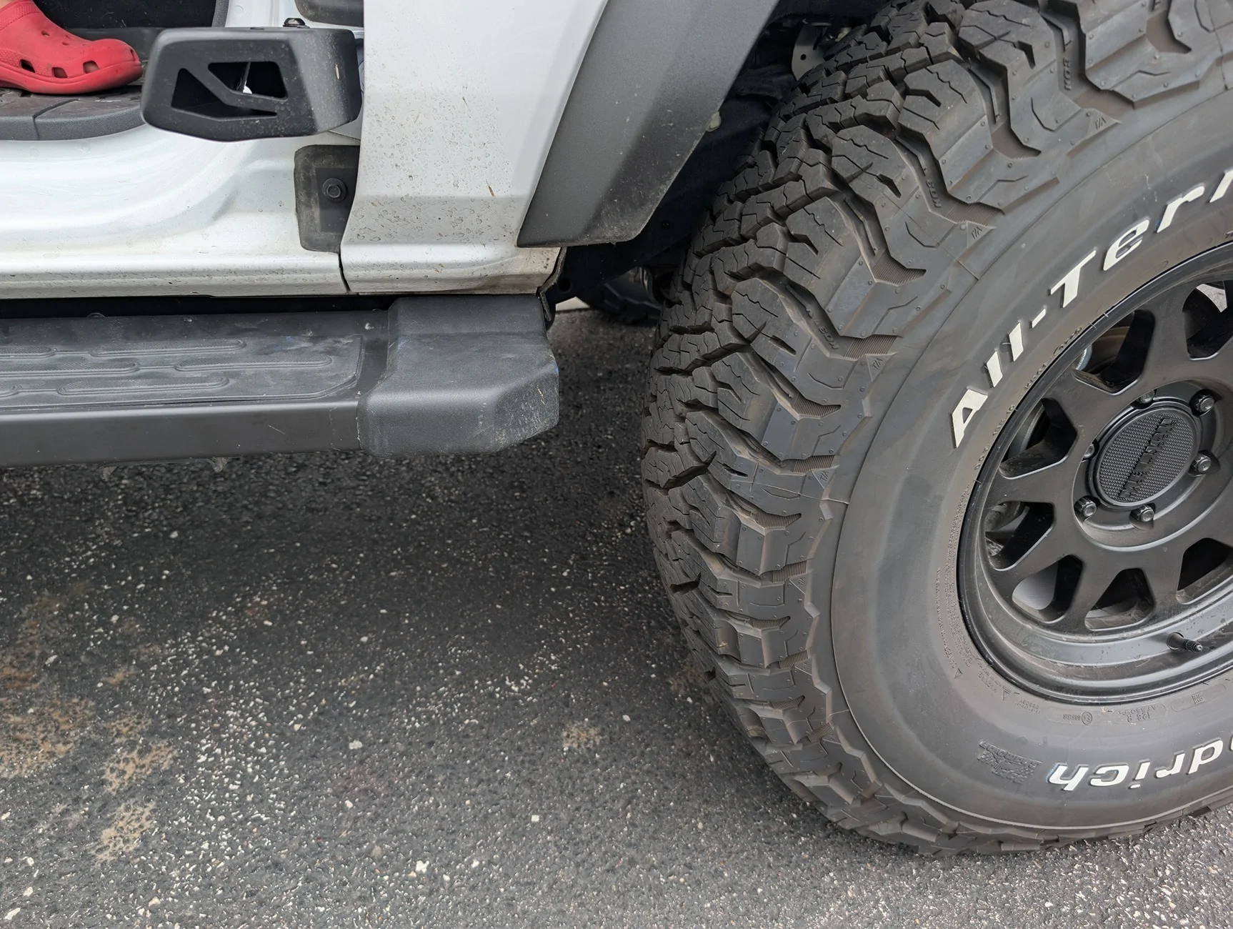 Ford Bronco 37s! Method 316 wrapped in BFG KO3 37x12.50R17 with white lettering PXL_20260606_165614122