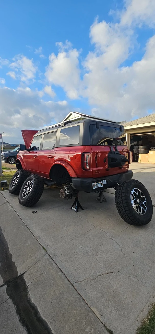 Ford Bronco 5 tire rotation is no joke! 20260523_181108
