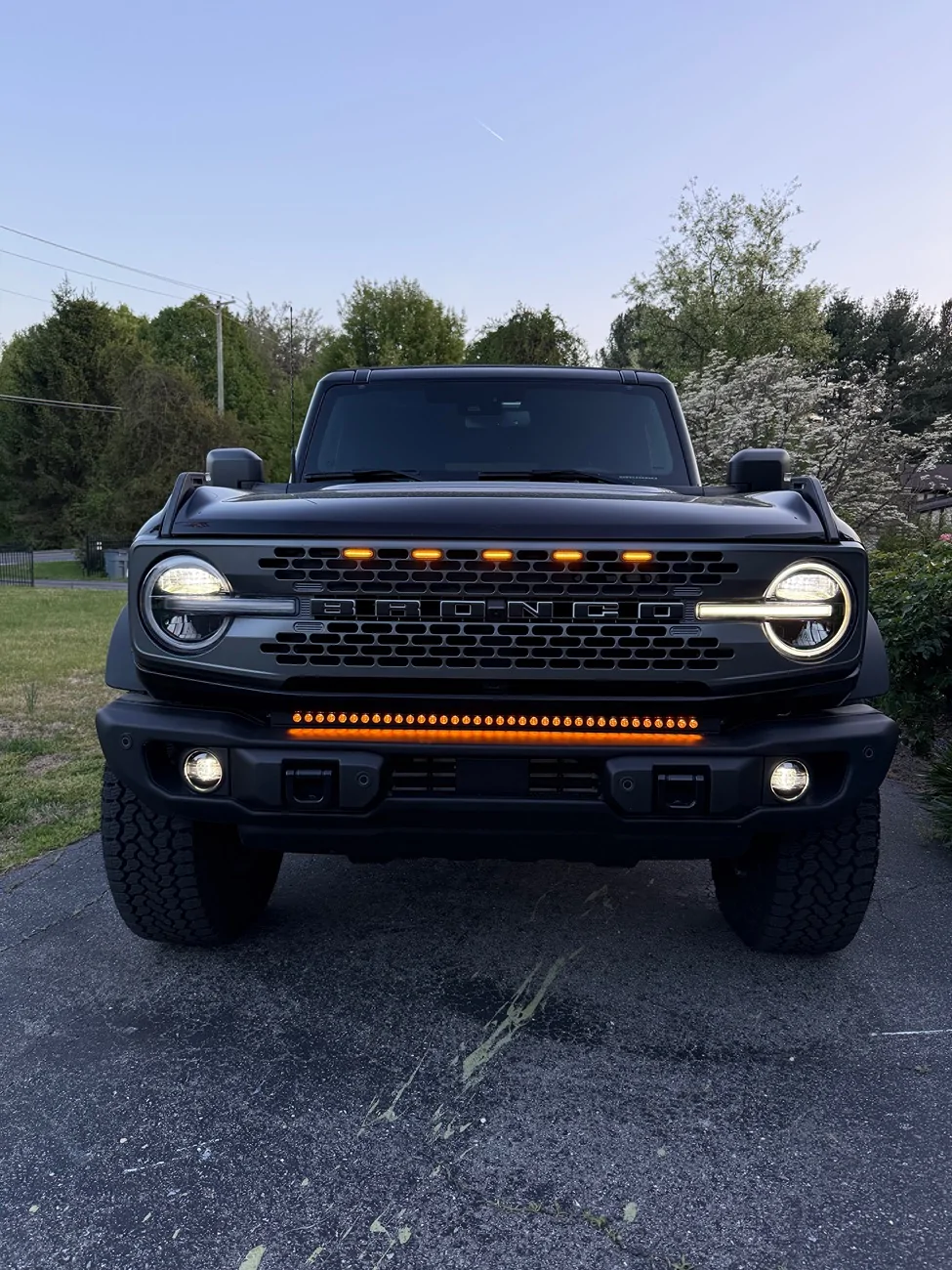 Ford Bronco Anyone have experience with M&R Light Bars ? IMG_5525