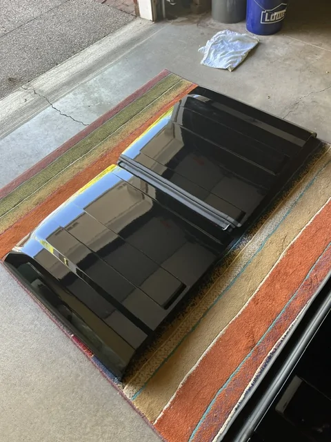Ford Bronco 2025 OEM Bronco Hardtop Gloss Painted Shadow Black BRONCO HARDTOP 5.png