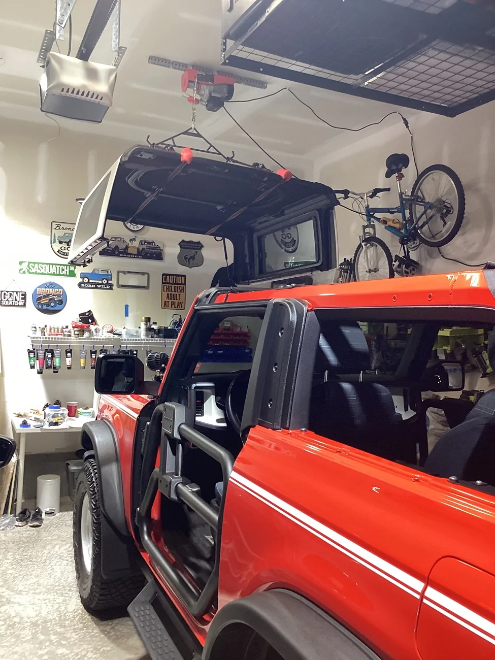 Ford Bronco Hard Top Lift Recommendations? IMG_2148