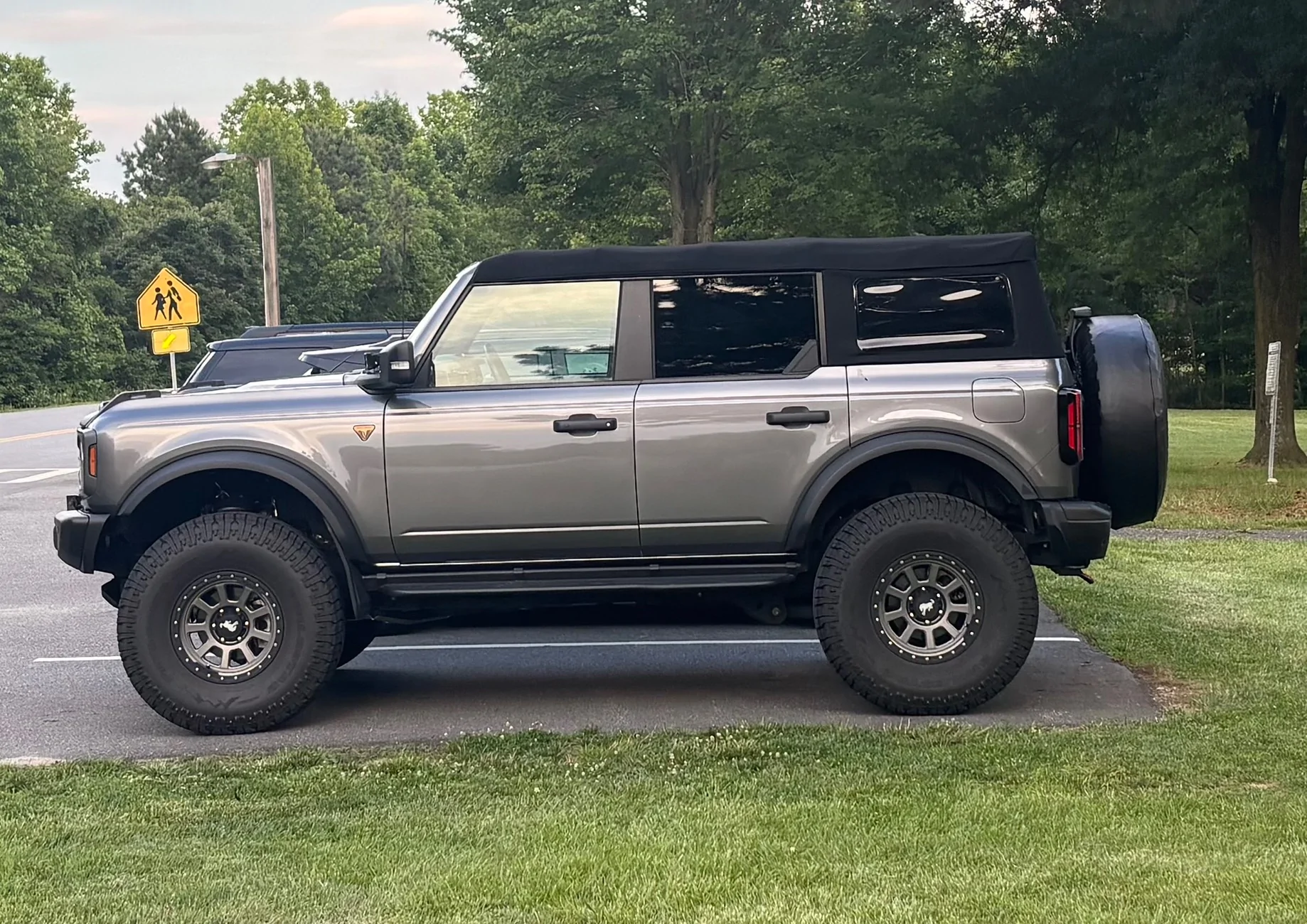 Ford Bronco Anyone run Eibach PRO-LIFT-KIT Springs ? IMG_1699