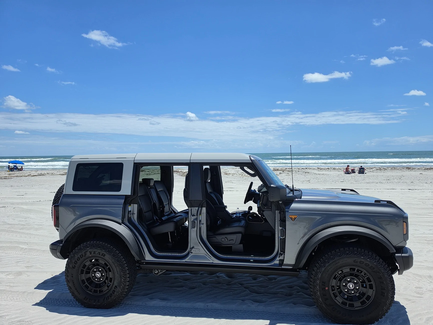 Ford Bronco Giveaway! Show Us Your Rig & Win a FREE Set of Michelin Floor Mats! 20260605_123049
