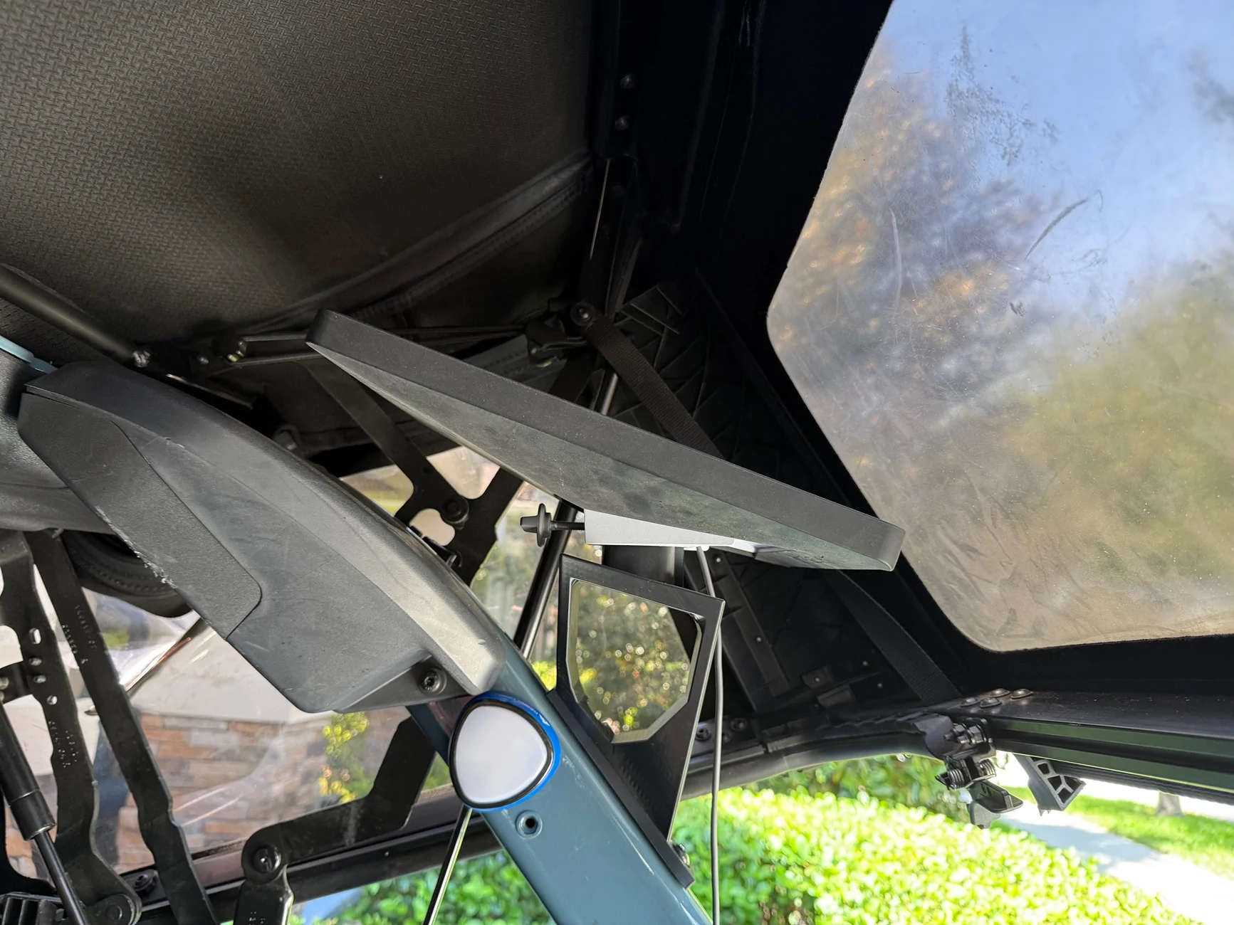 Ford Bronco Mohave Custom Designs rollbar StarLink Mount IMG_8322